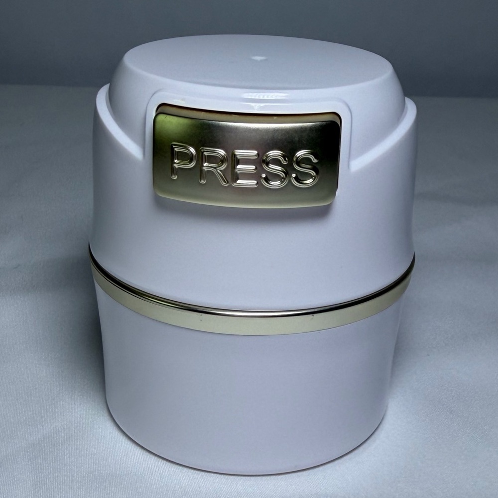 Brand New White Vacuum Sealed Lash Glue Holder For Lash Artists And Estheticians
